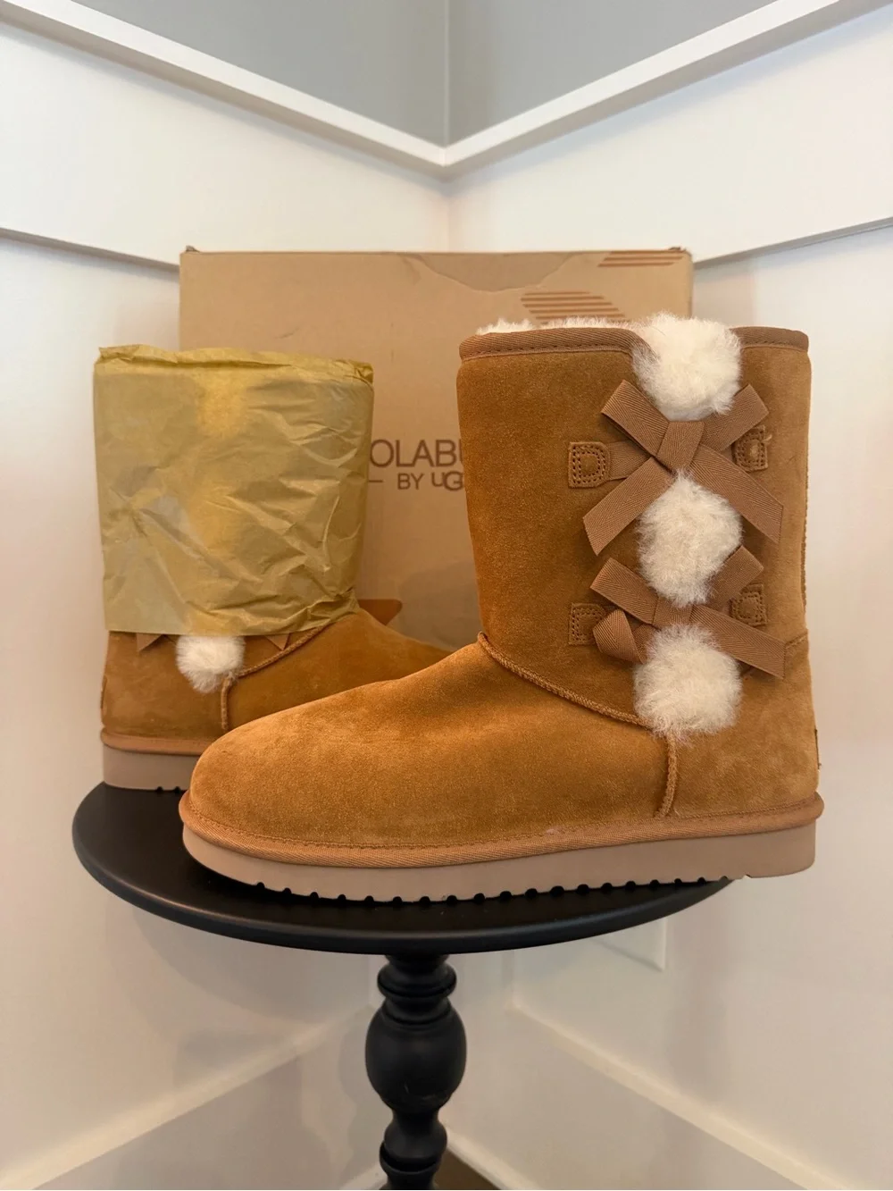 UGG KOOLABURRA Pom-Pom Bow Short Boot